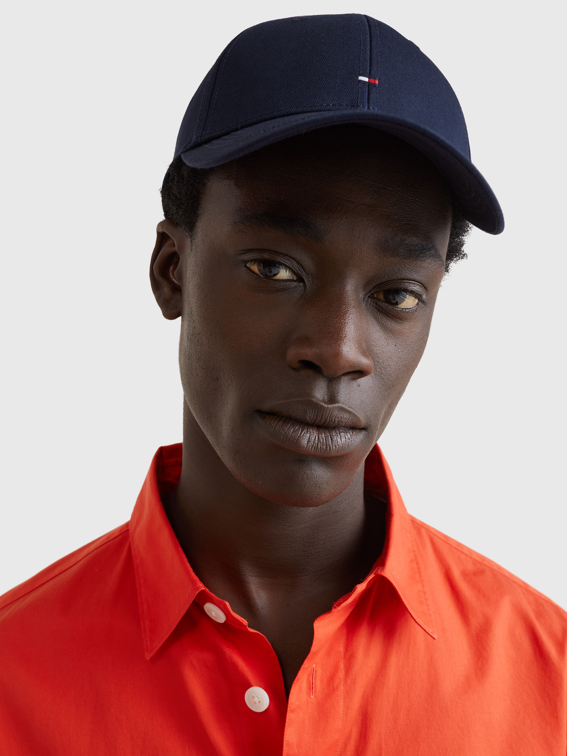 Tommy hilfiger black baseball cap 2025