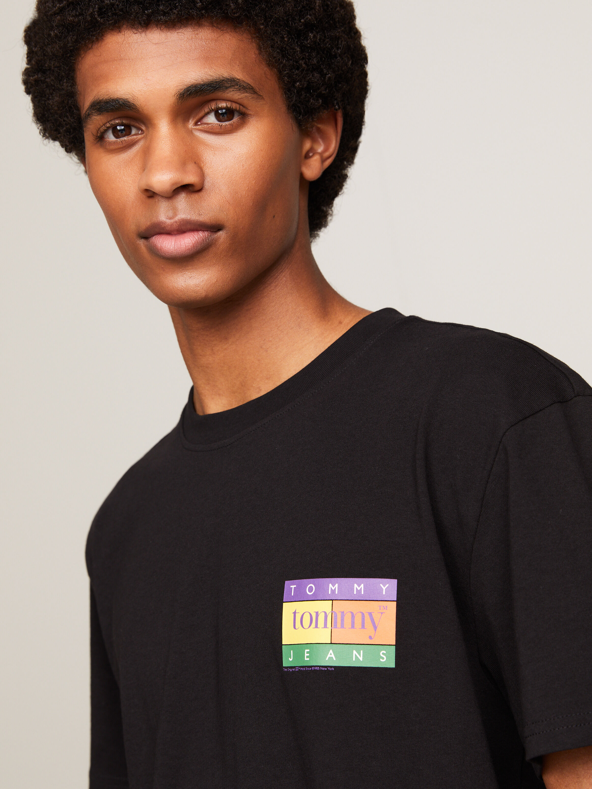 Tommy jeans top rainbow t shirt
