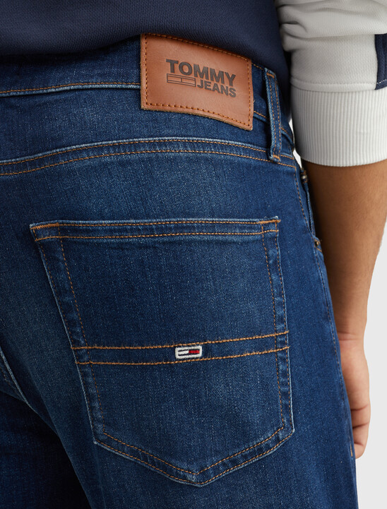 Ryan Relaxed Fit Faded Jeans