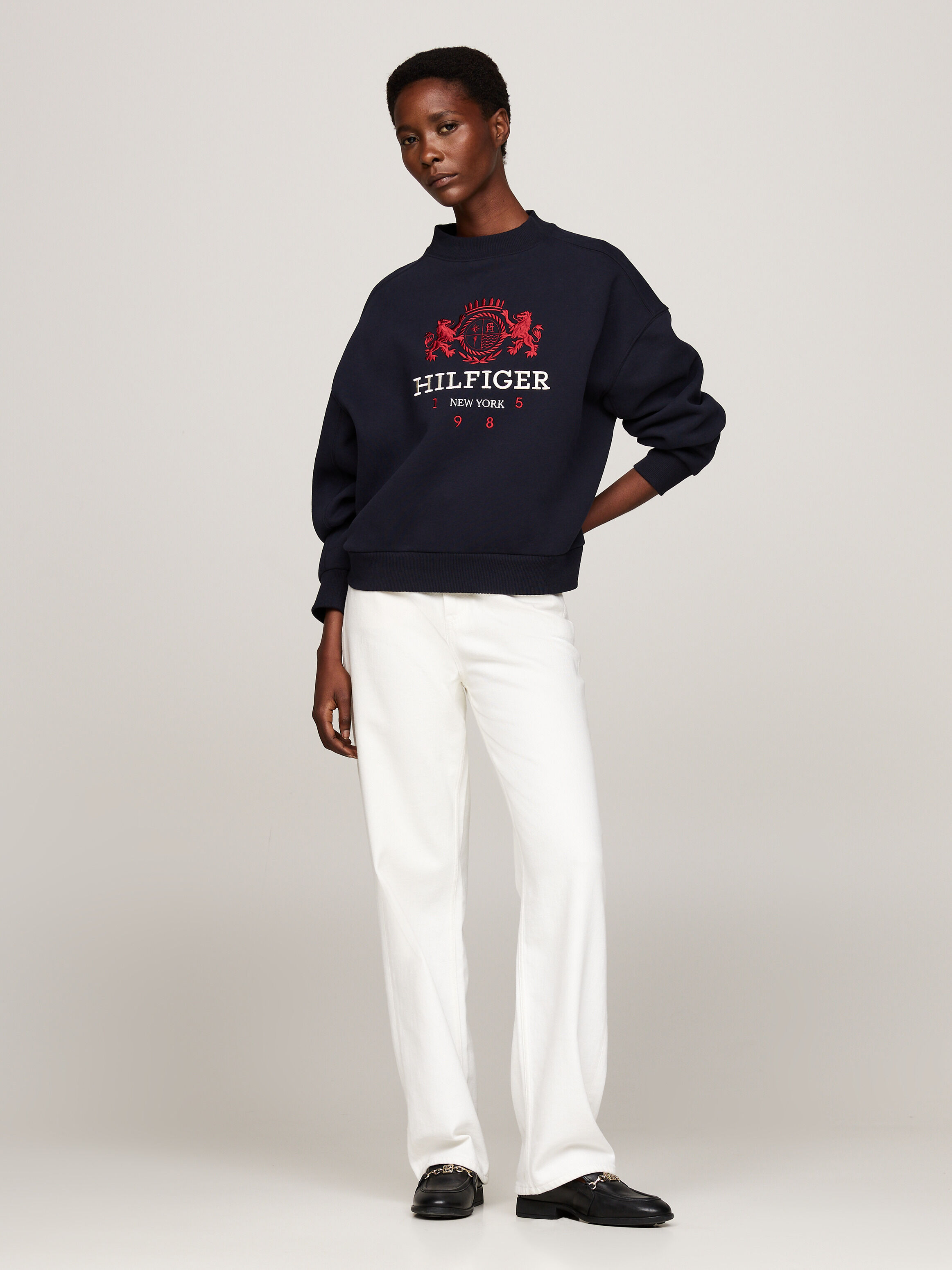 Tommy hilfiger relaxed fit sweatshirt new arrivals