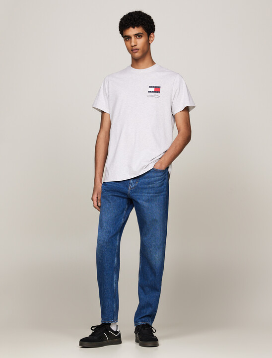 Relaxed Taper Jeans