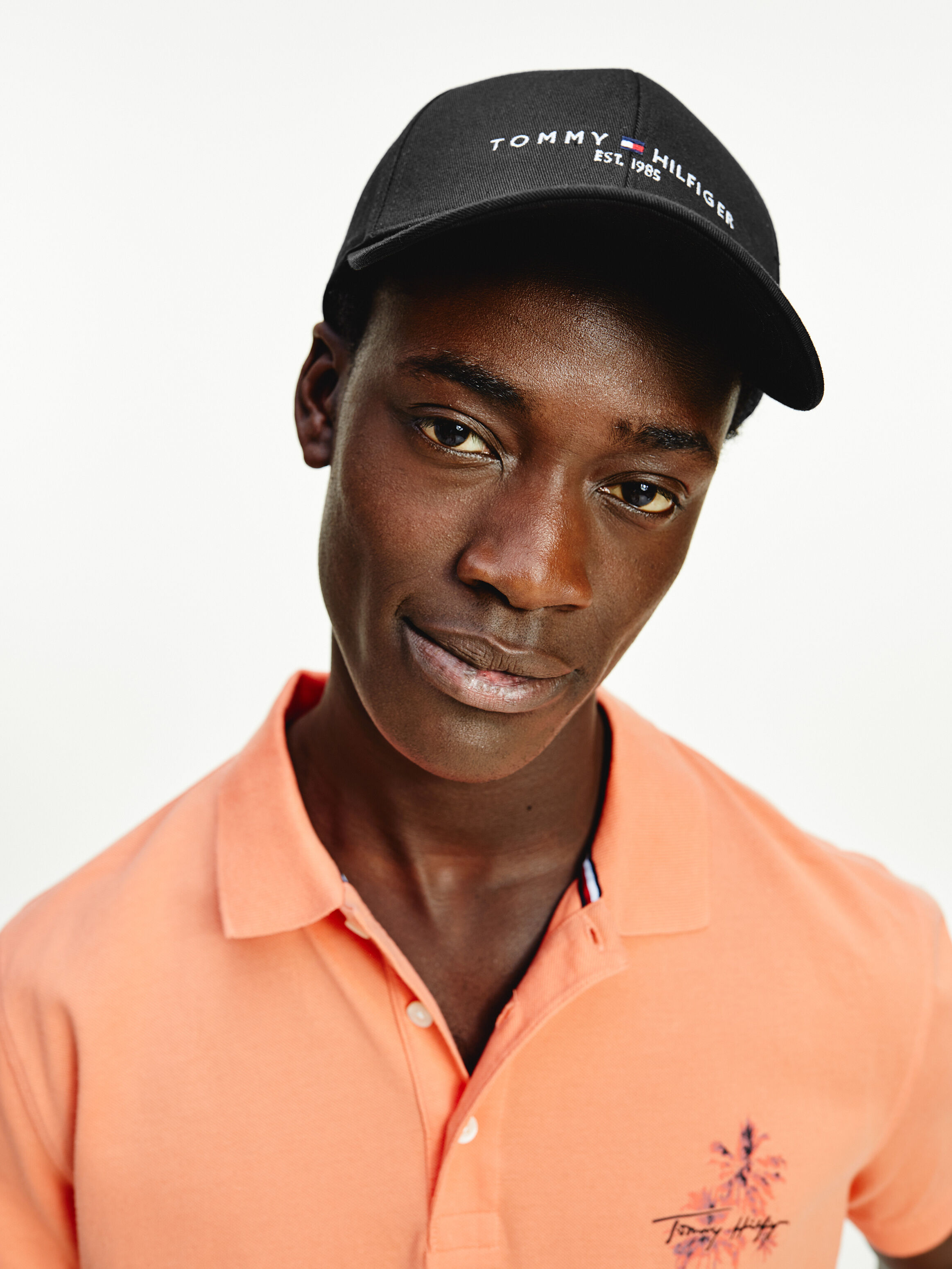Black cap sales tommy hilfiger