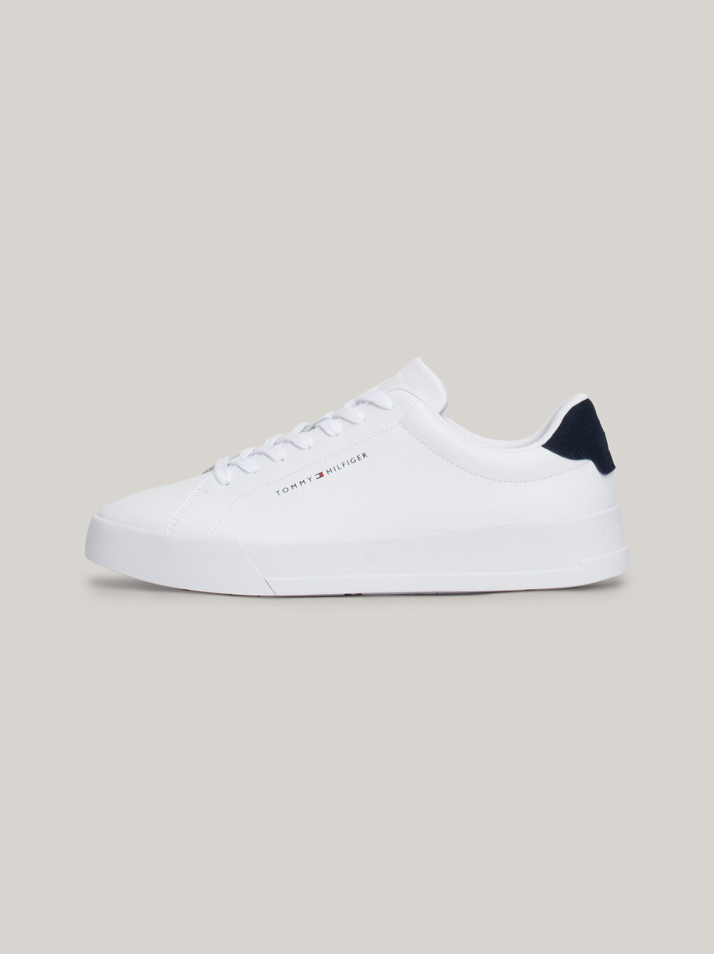 Pebble Grain Logo Court Trainers, White/Desert Sky, hi-res