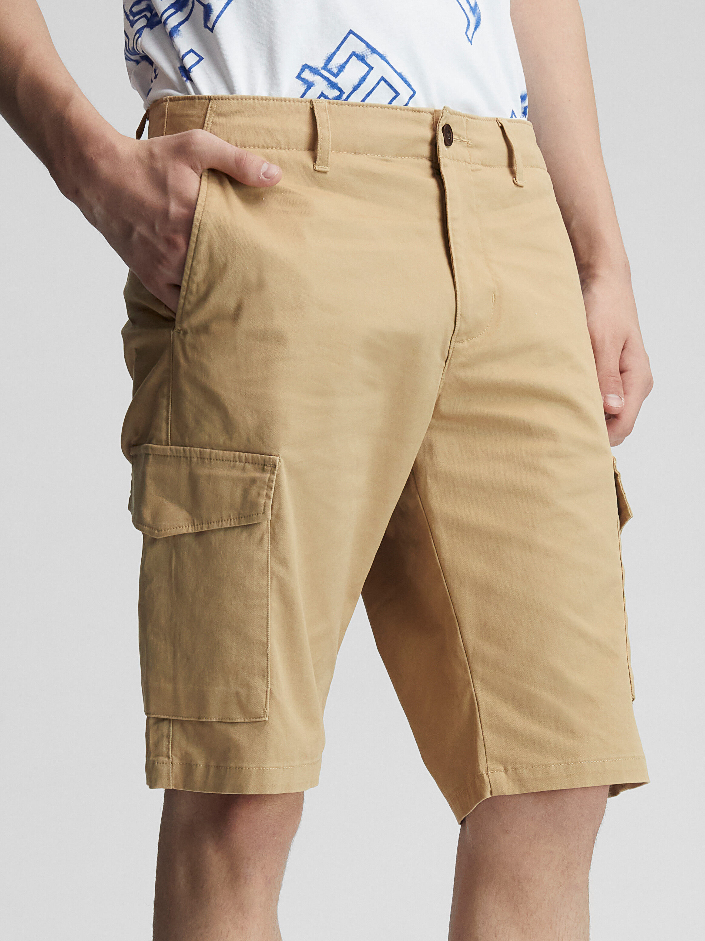Hilfiger sales cargo shorts