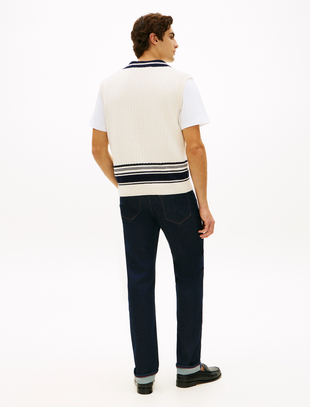 Relaxed Crest Appliqu&eacute; V-Neck Sweater Vest, Ivory Petal, hi-res