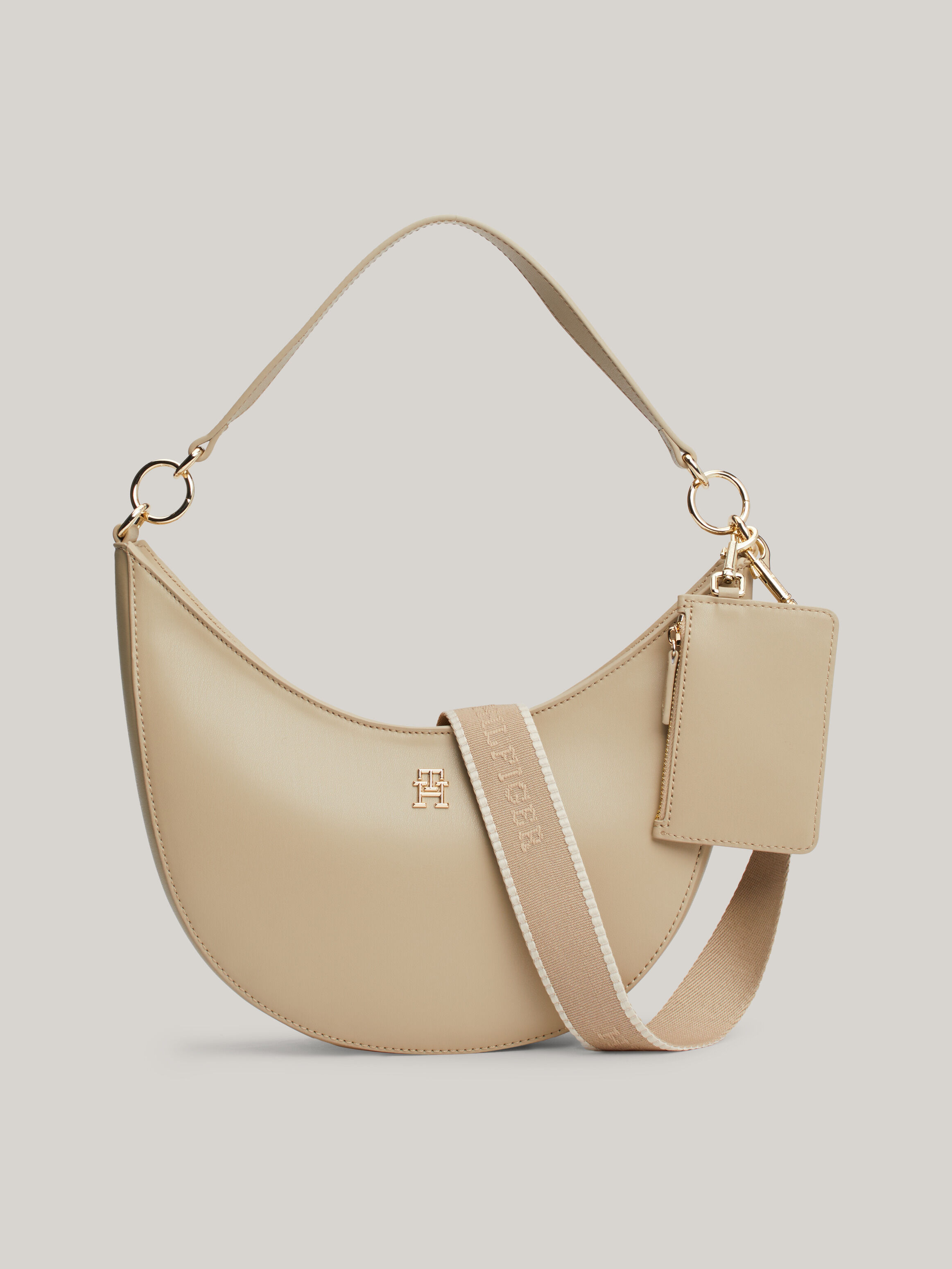 The shoulder bag top