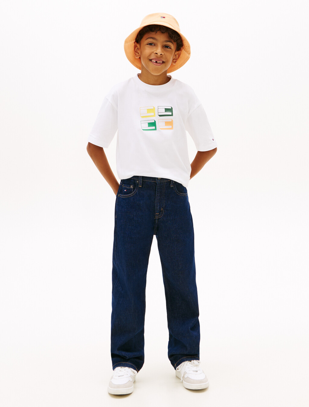 3D Flag Graphic Jersey T-Shirt, White Flag, hi-res