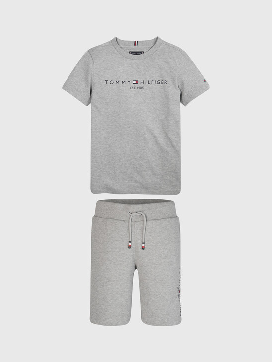 Essential T-Shirt And Shorts Set