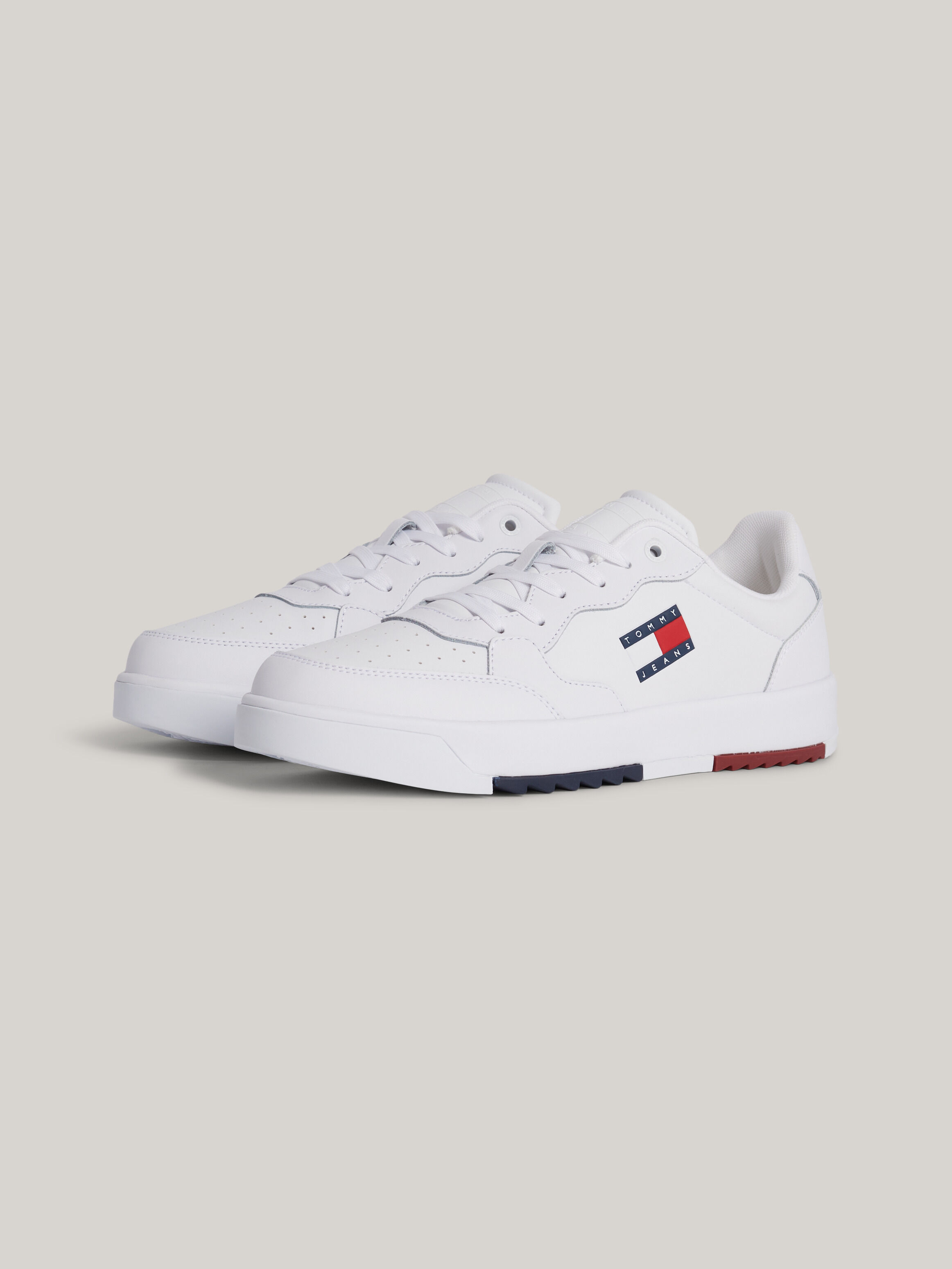 Tommy hilfiger venus essential new arrivals trainers