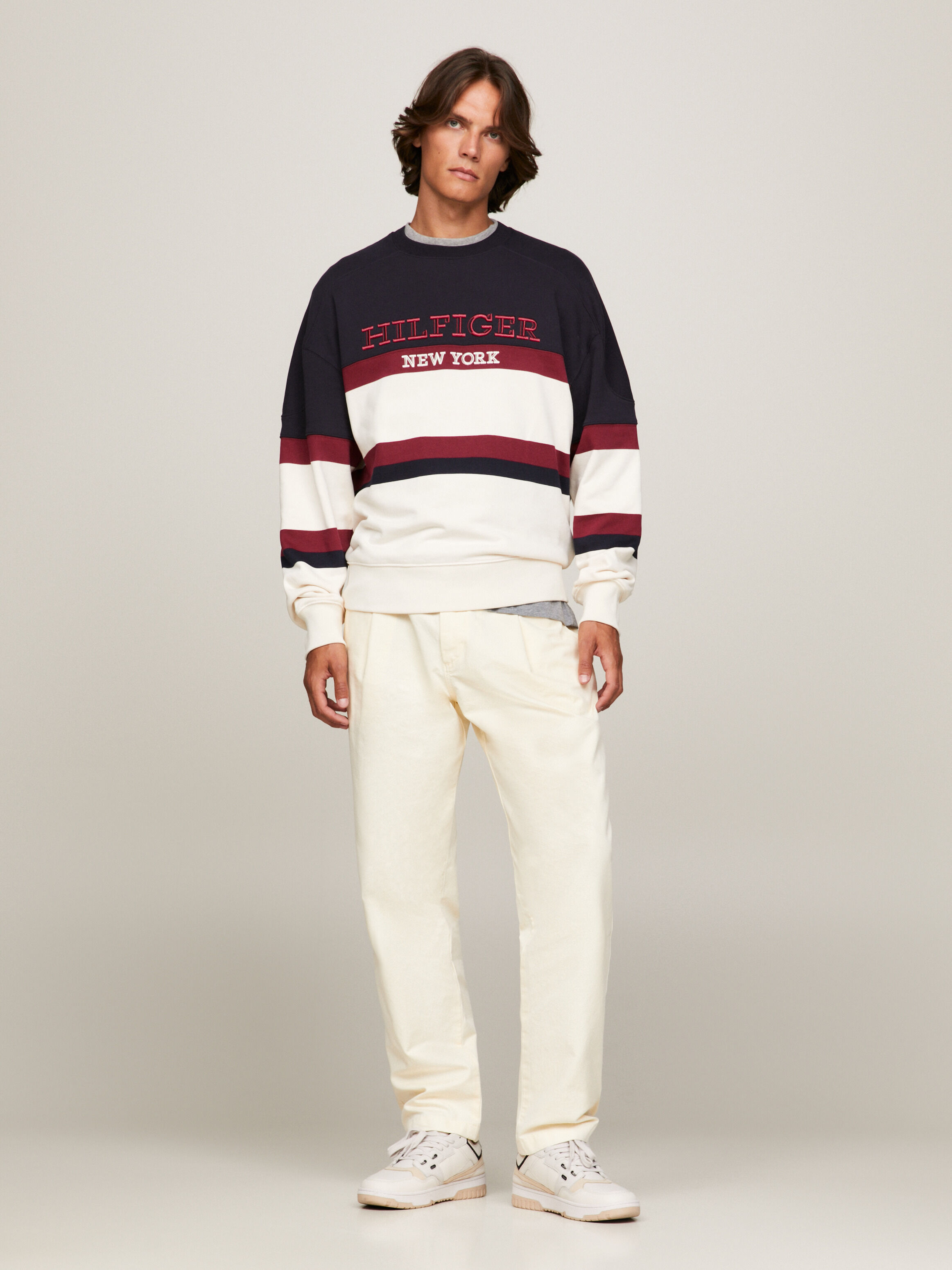 Tommy hilfiger colour shop blocked logo sweatshirt