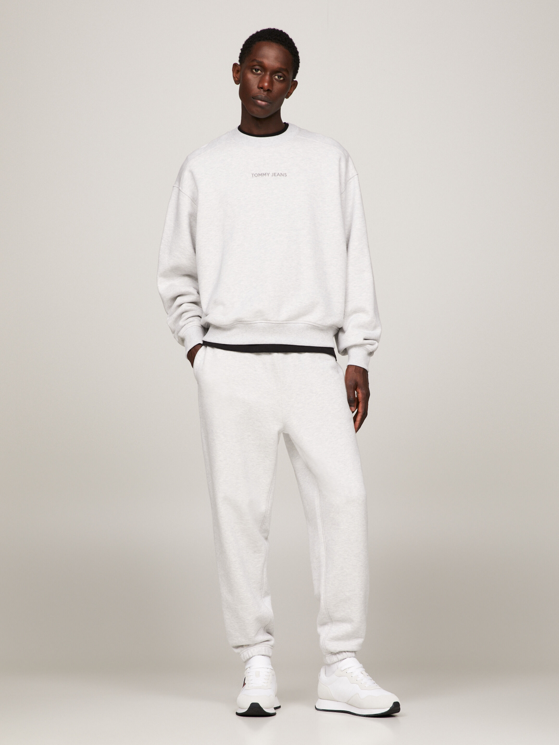 Tommy classics logo sweatshirt best sale