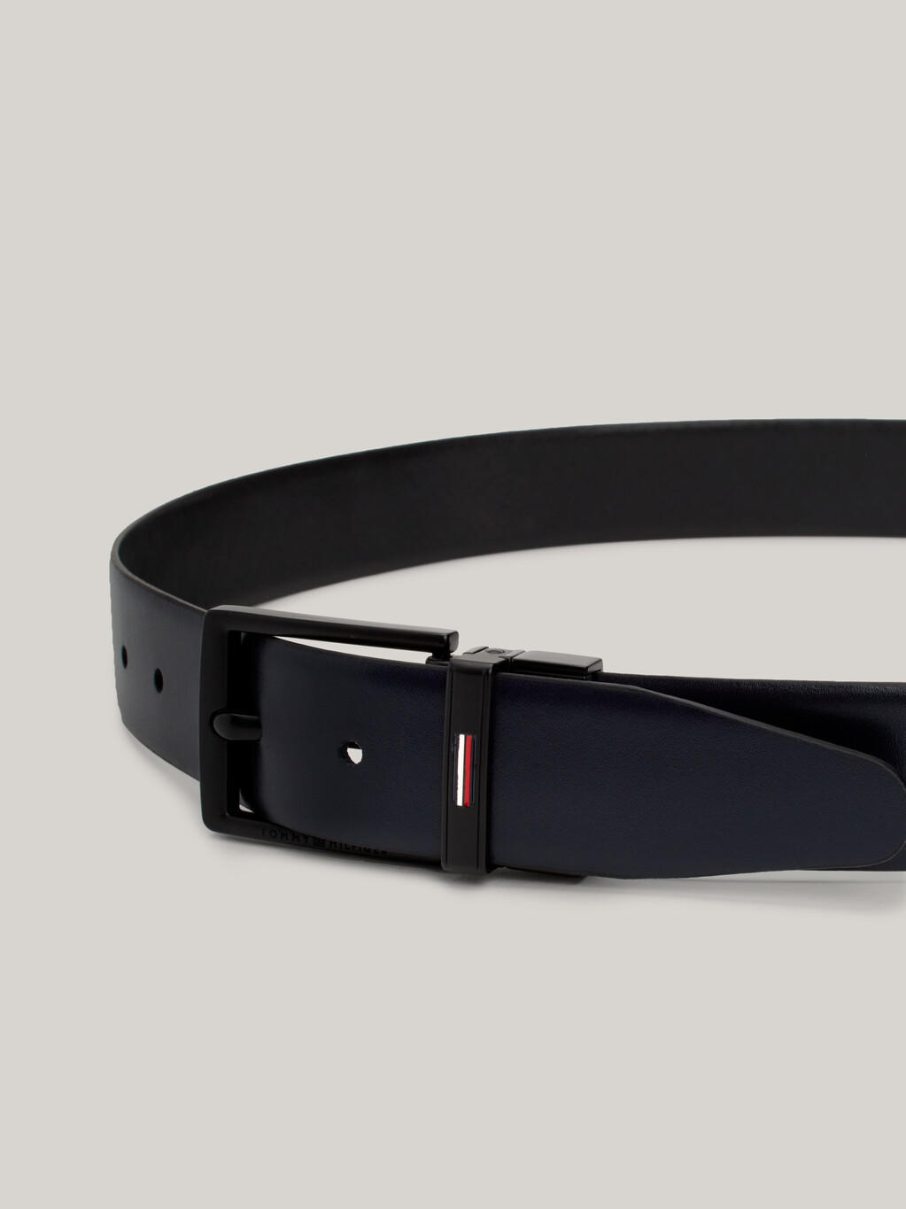 TH Business Reversible Croco-Print Leather Belt, Black, hi-res