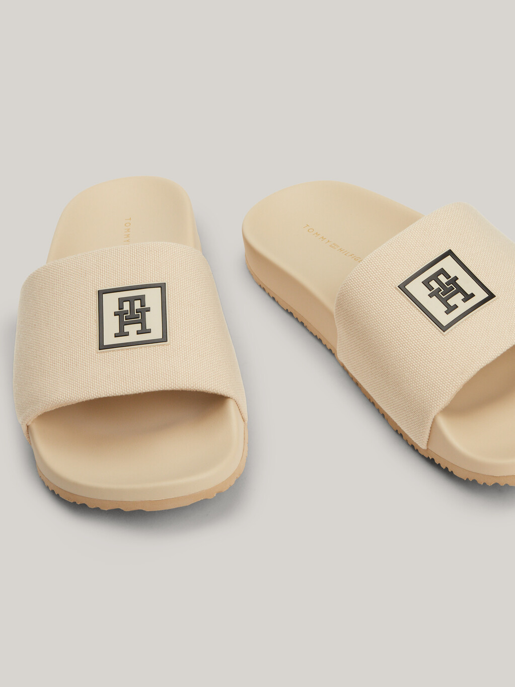 1985 系列 TH Monogram拖鞋, White Clay, hi-res