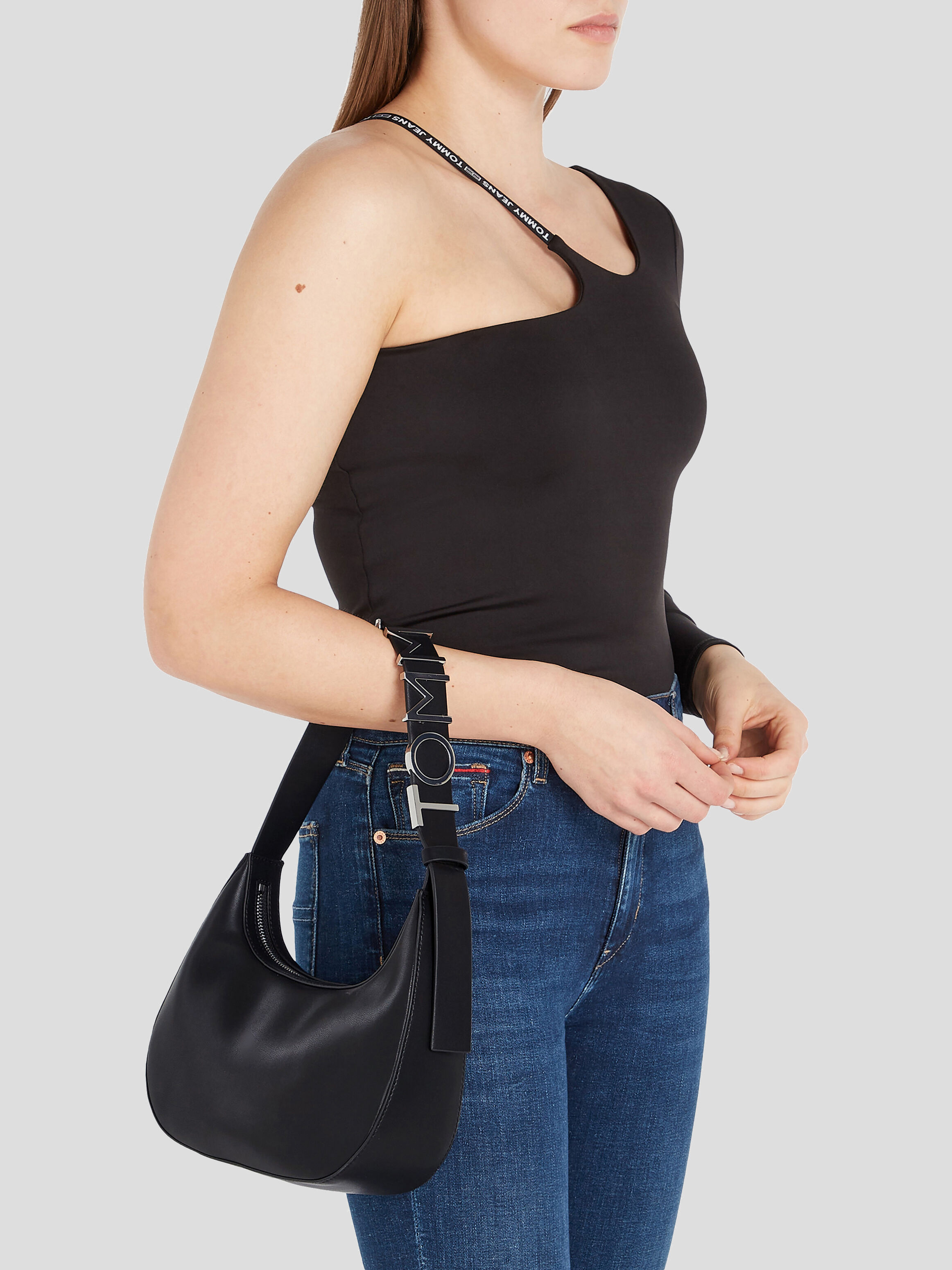 Tommy hilfiger women's discount handbags