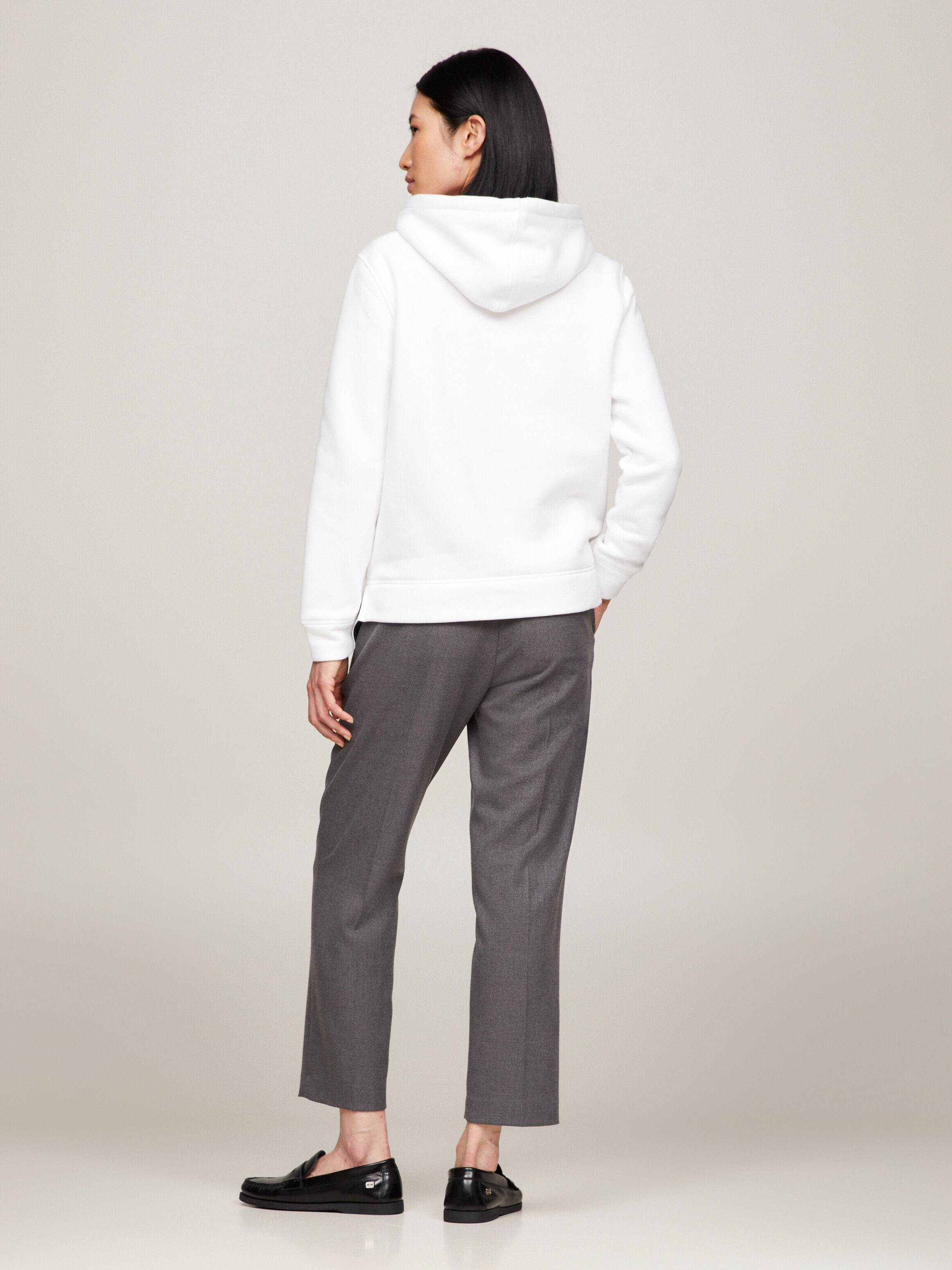 Tommy hilfiger essential logo hoodie online