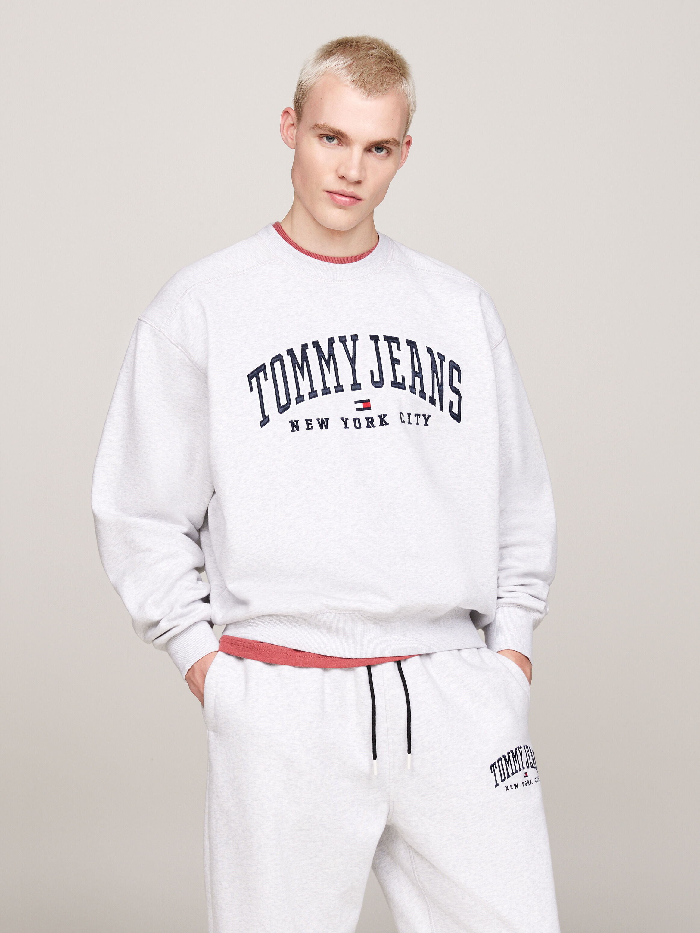 Tommy jeans have a nice day sweatshirt on sale