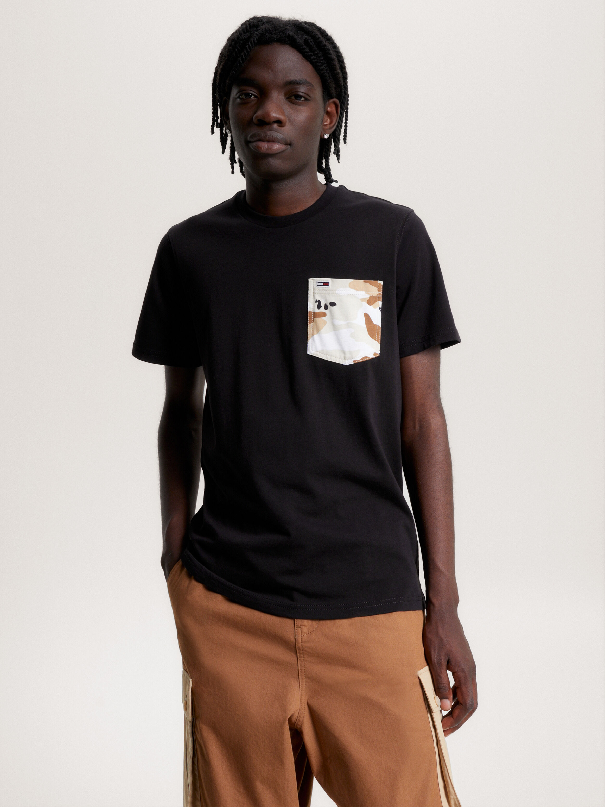 Tommy hilfiger t shirt with pocket outlet
