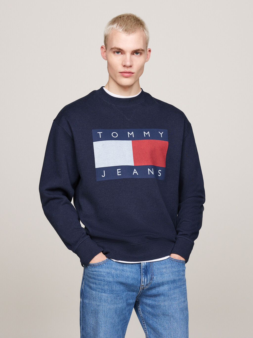 Tommy Flag Badge Relaxed Sweatshirt, Dark Night Navy Melange, hi-res