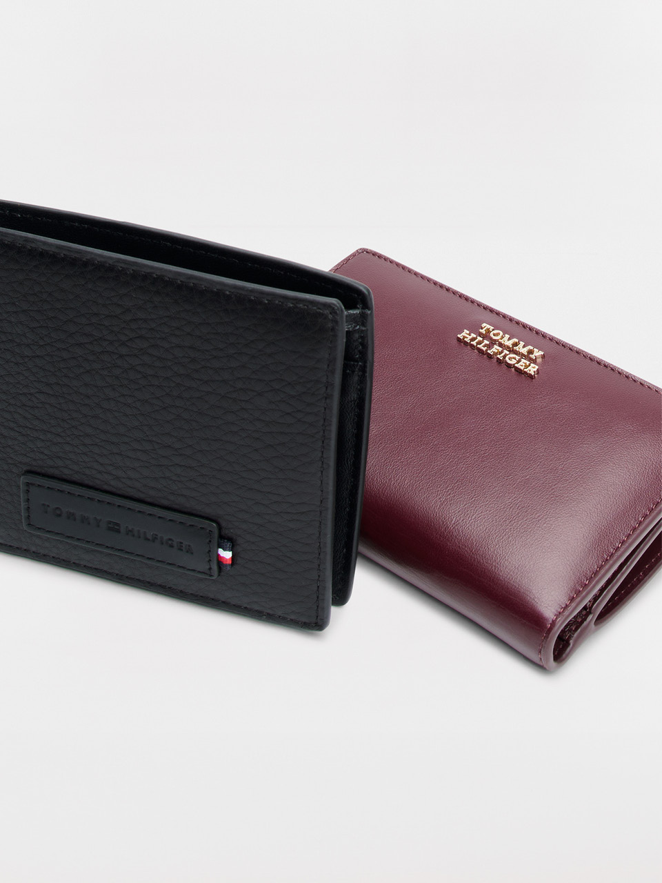 Tommy Hilfiger Men's Wallets
